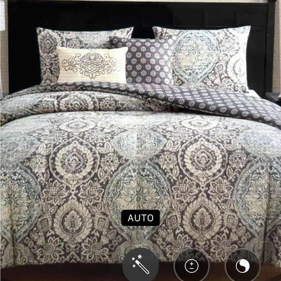 Full/Queen VCNY Home 5 piece reversible comforter set - Picture 2 of 9